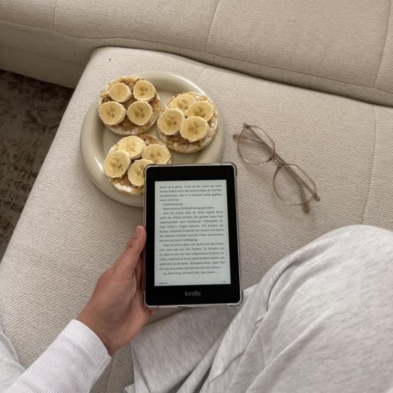 Best Kindle Reading Accessories for Nonfiction Lovers