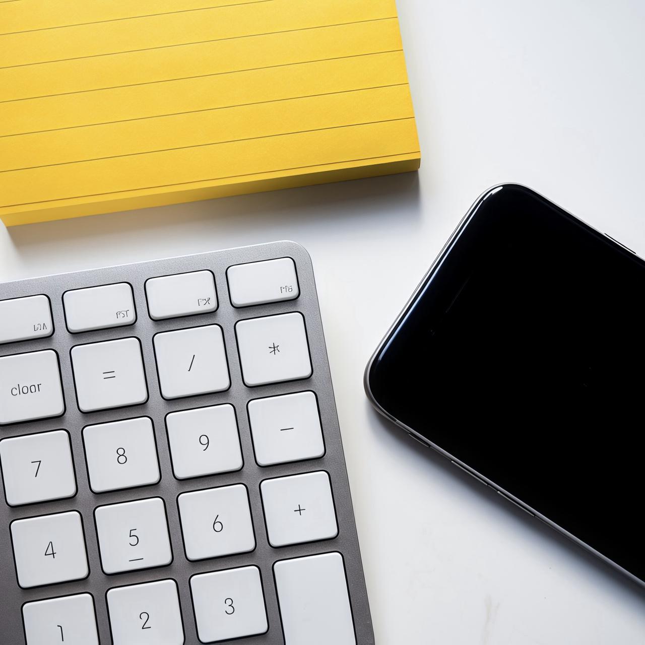 Can the Use of Phone Stands Reduce Harm to the Body?