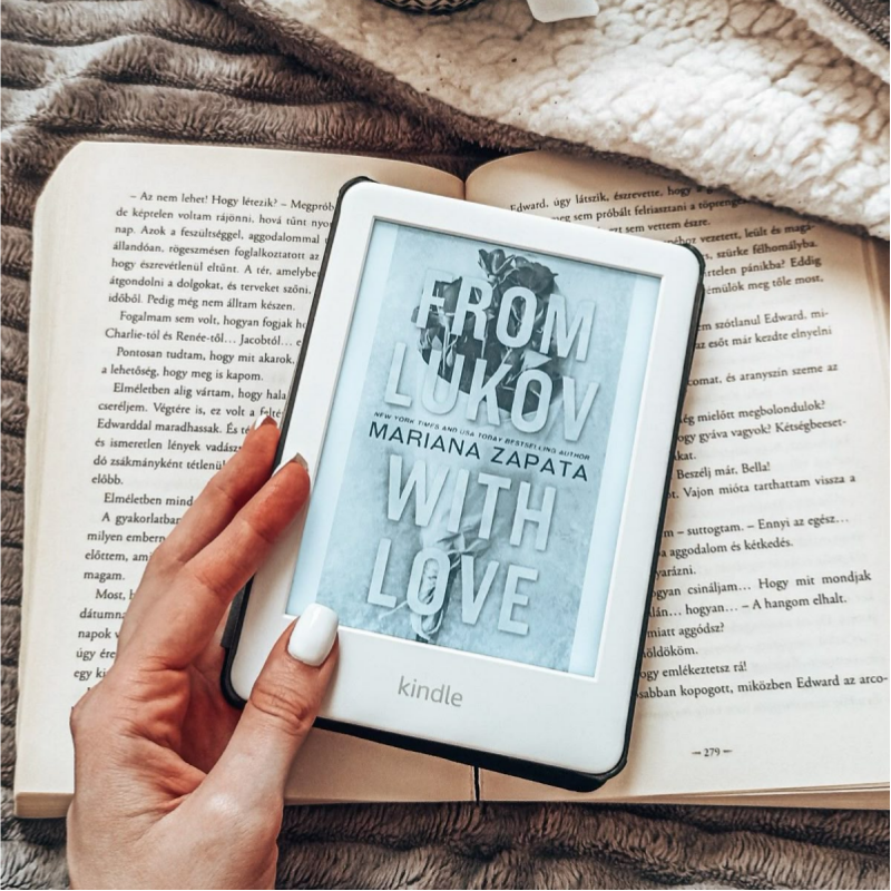 Beach Reading with a Kindle: What You Should Know