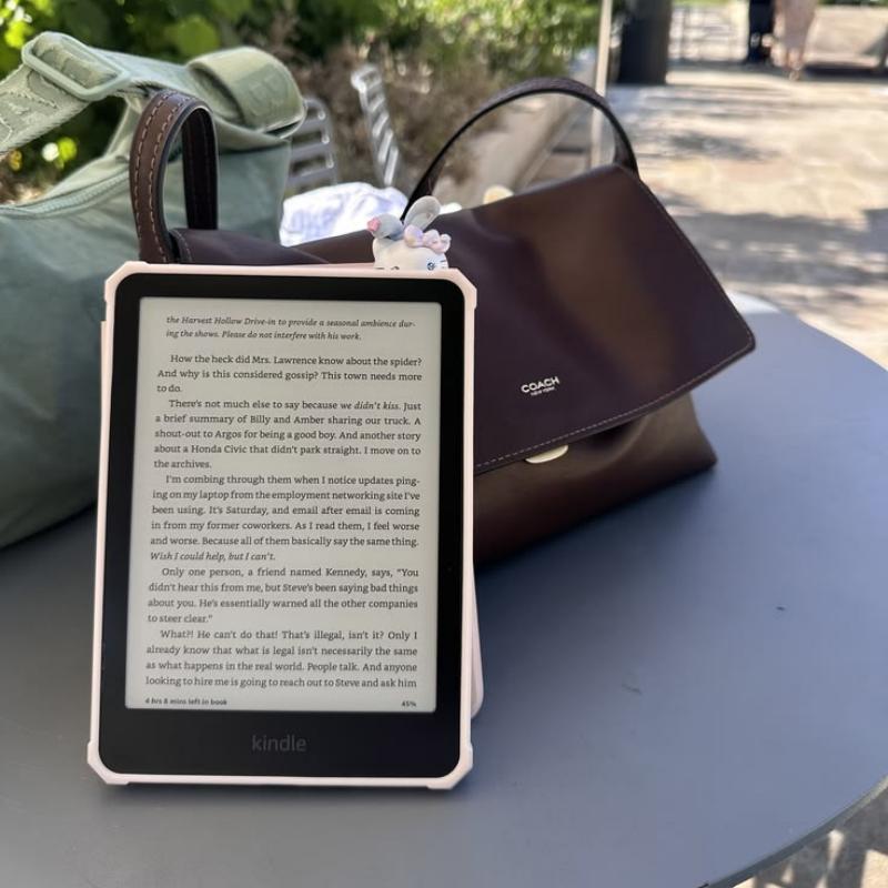 Best Kindle Accessories for Women Who Love Cozy Reading