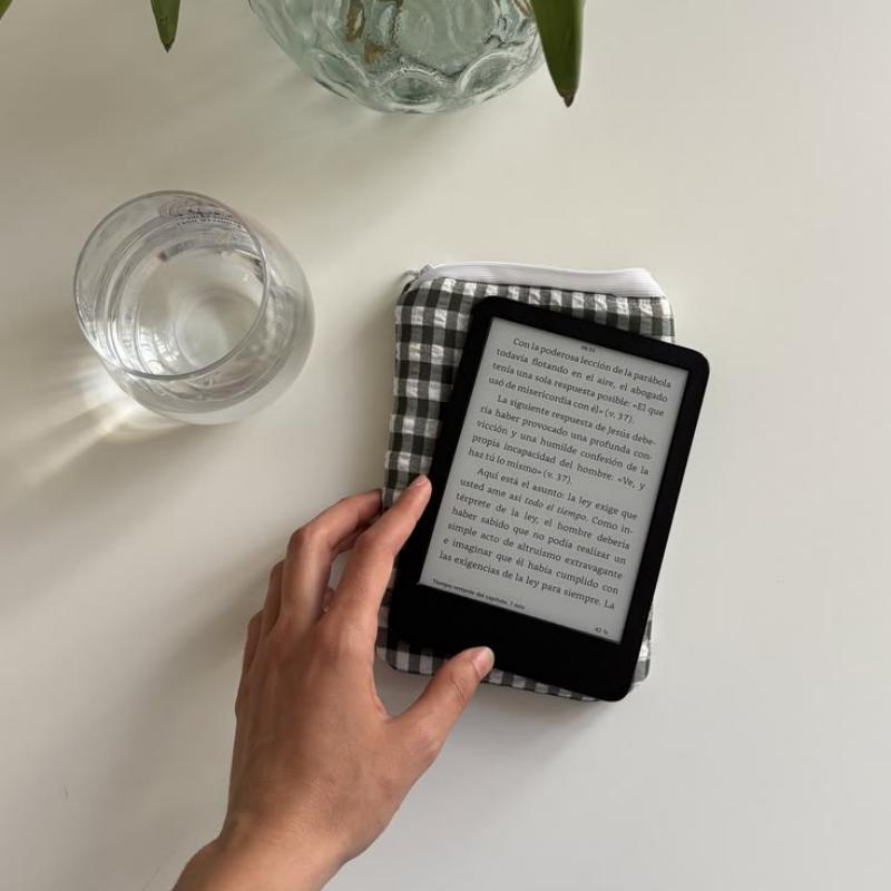 Kindle Setup Ideas for Busy Moms Who Need More Reading Time